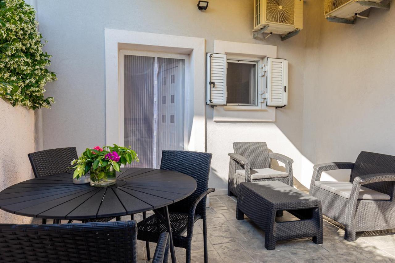 Fouki Apartments Ipsos Beach Ngoại thất bức ảnh