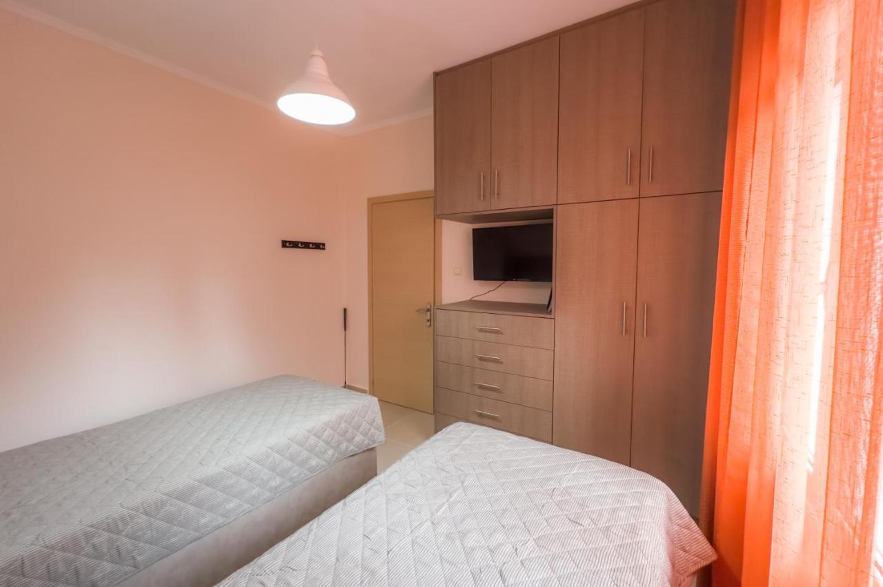 Fouki Apartments Ipsos Beach Ngoại thất bức ảnh